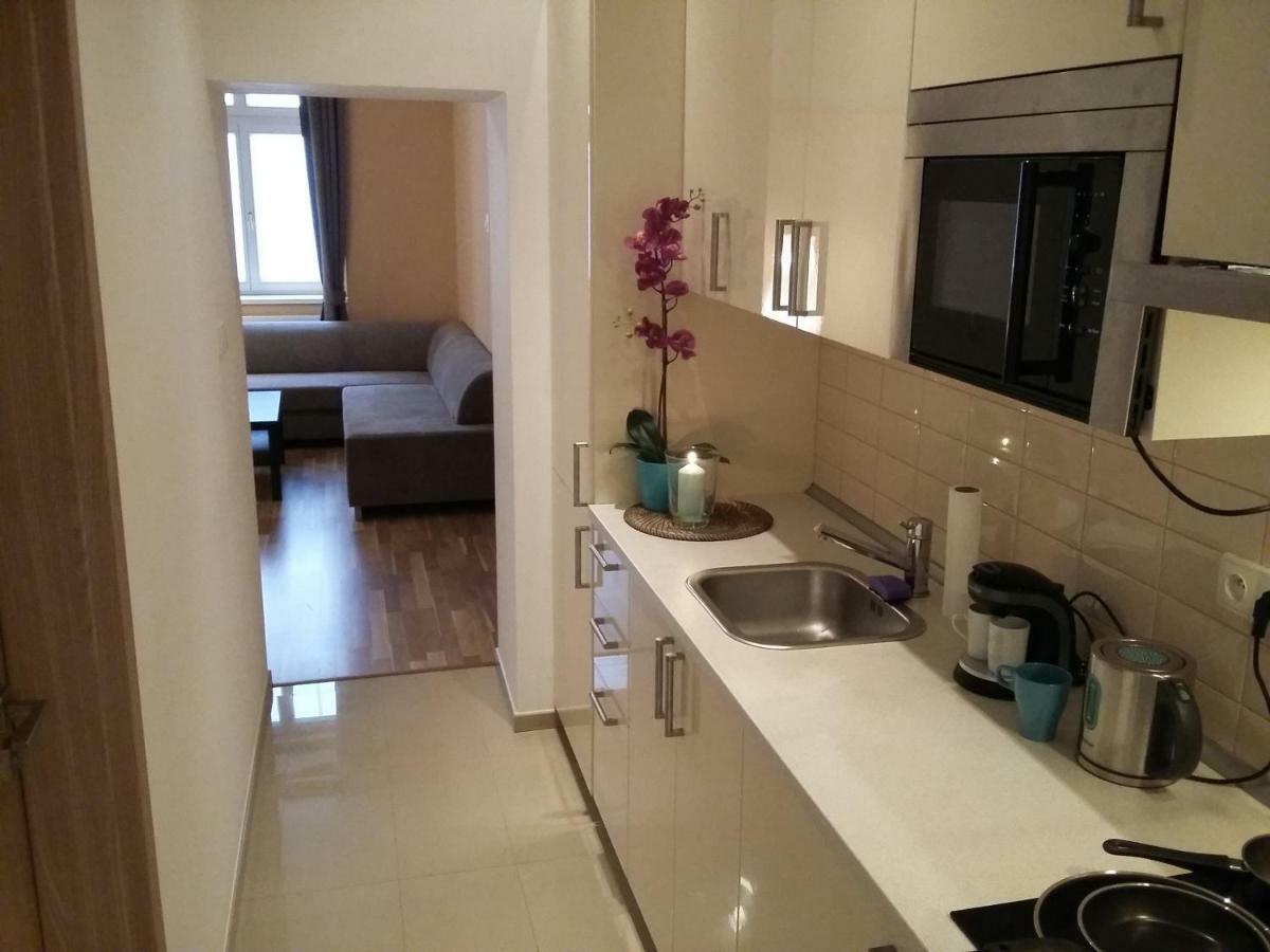 Angel Apartment Nr 4 Near To The Center プラハ エクステリア 写真