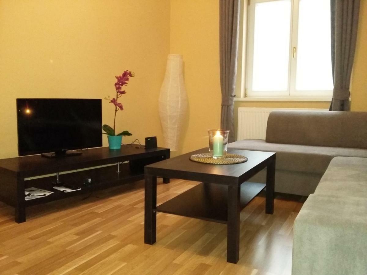 Angel Apartment Nr 4 Near To The Center プラハ エクステリア 写真